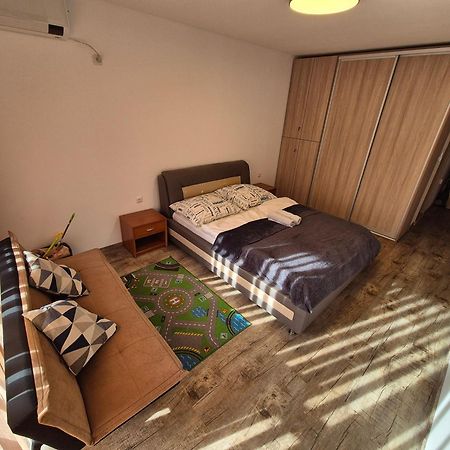 Apartman Ttt Burgas City Eksteriør billede