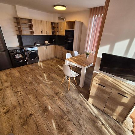 Apartman Ttt Burgas City Eksteriør billede