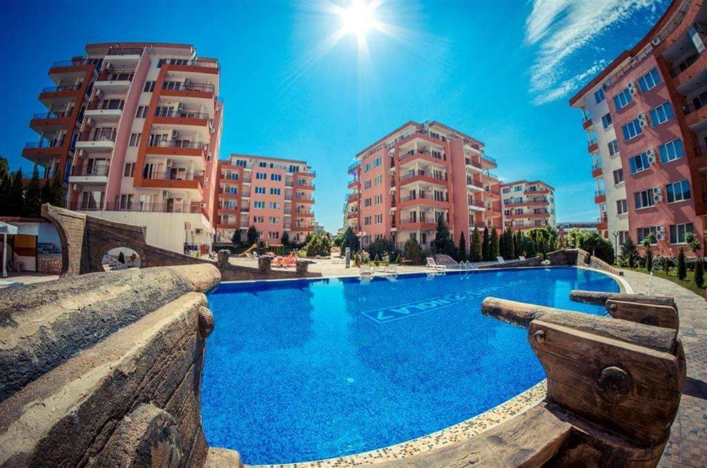 Apartman Ttt Burgas City Eksteriør billede