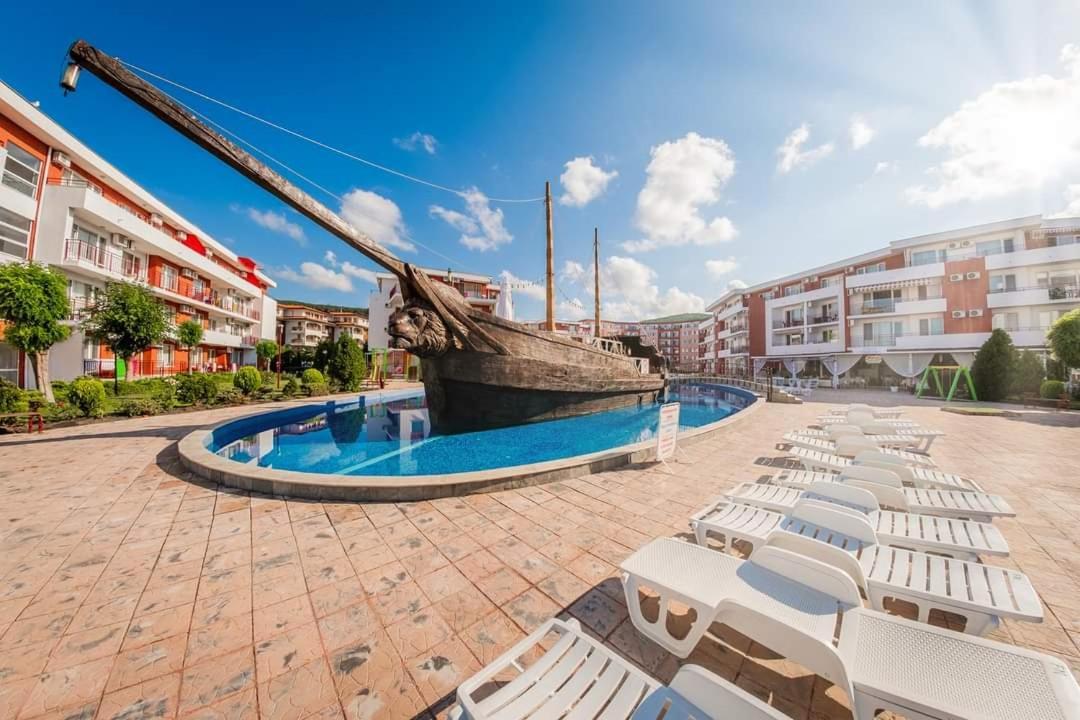 Apartman Ttt Burgas City Eksteriør billede