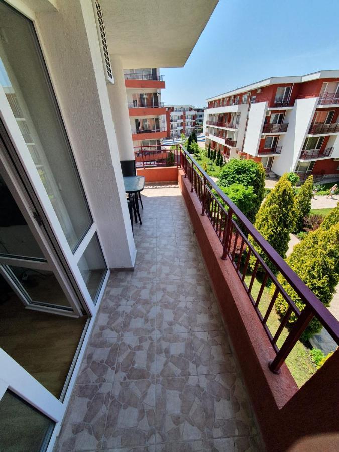 Apartman Ttt Burgas City Eksteriør billede